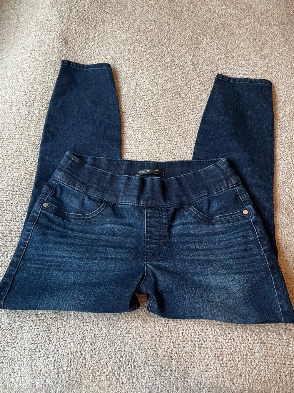 Simply Vera Wang Capri Skinny Jeans - size 6